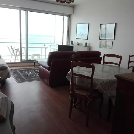 Face Au Centre Des Sables-d'olonne, 2 Chambres, Garage - Fr-1-331-97 Les Sables-dʼOlonne